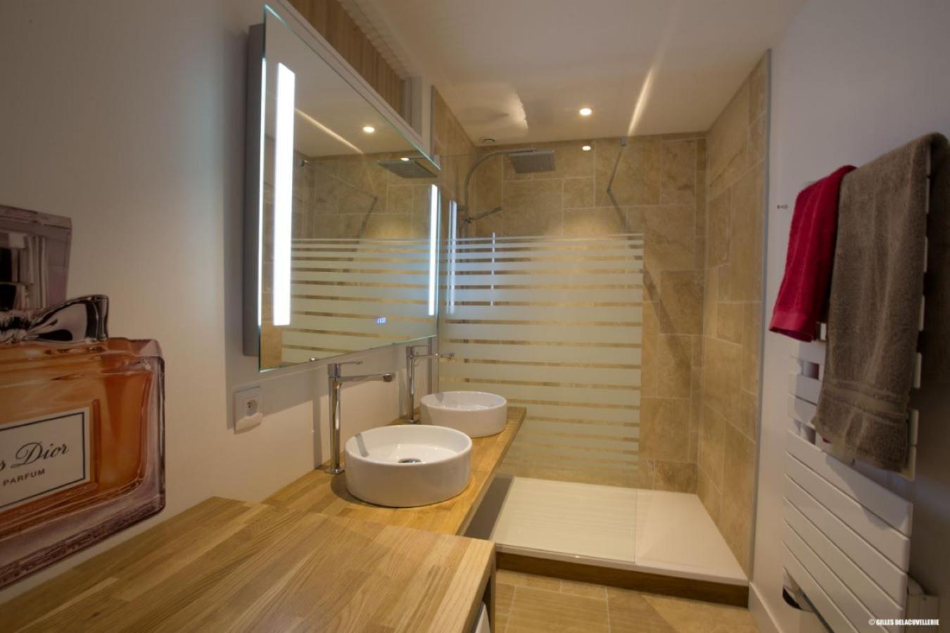 L'Appartement : Location Les Merciers. La Rochelle  Exteriör bild