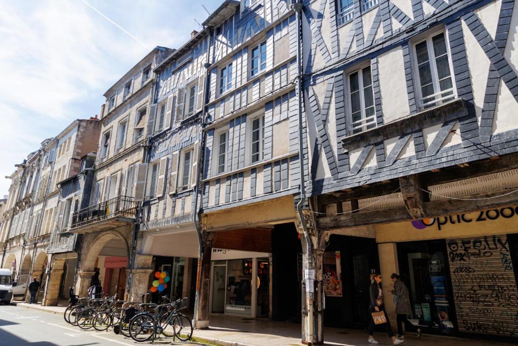 L'Appartement : Location Les Merciers. La Rochelle  Exteriör bild